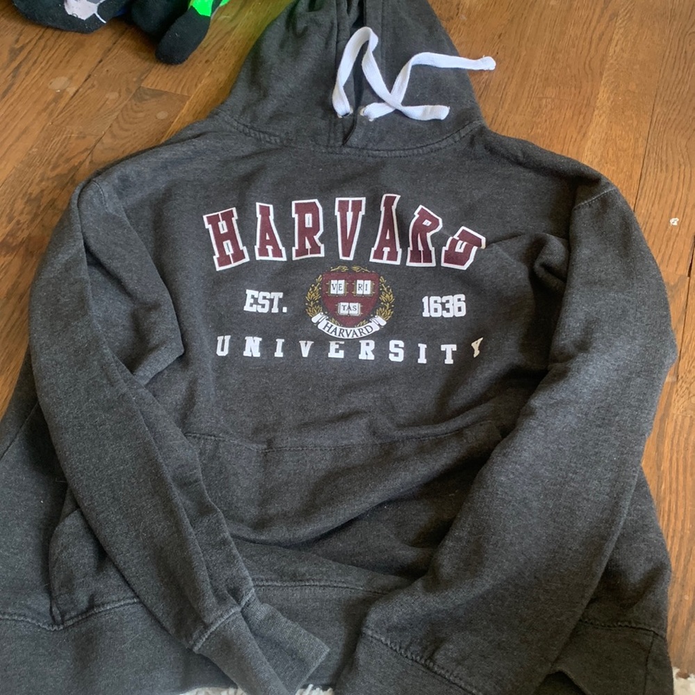 Harvard hoodie
